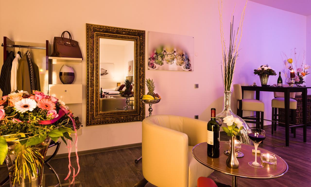 Wuschl Lounge Hotell Kuhbach  Eksteriør bilde